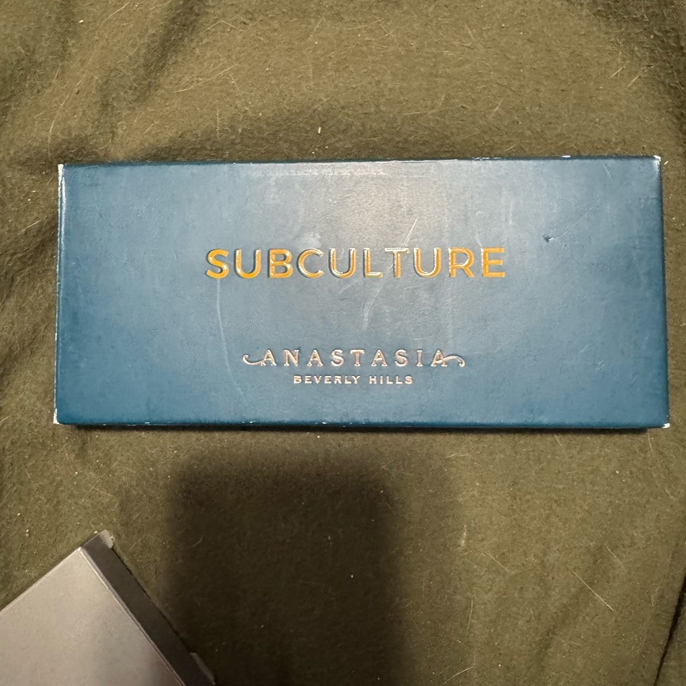 Anastasia Beverly Hills Subculture Eyeshadow Palette
